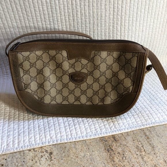 Gucci Handbags - Vintage Authentic Gucci Crossbody